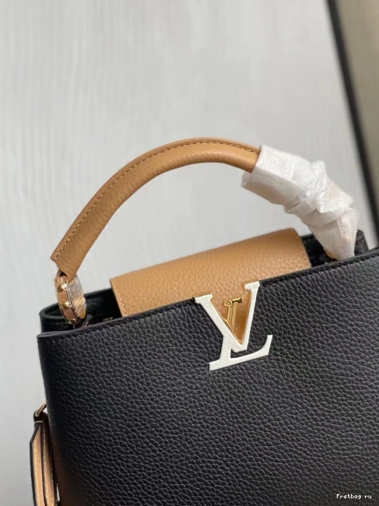 Frstbag ru Louis BB CAPUCINES Vuitton 0811